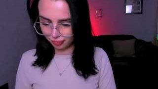 laura-queen